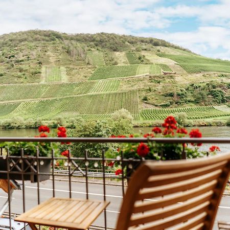Weingut Eduard Kroth ブリーデル エクステリア 写真
